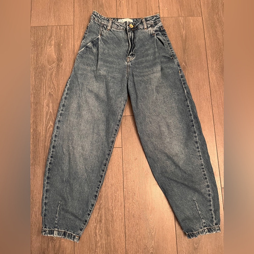 Women's Barrel Jeans